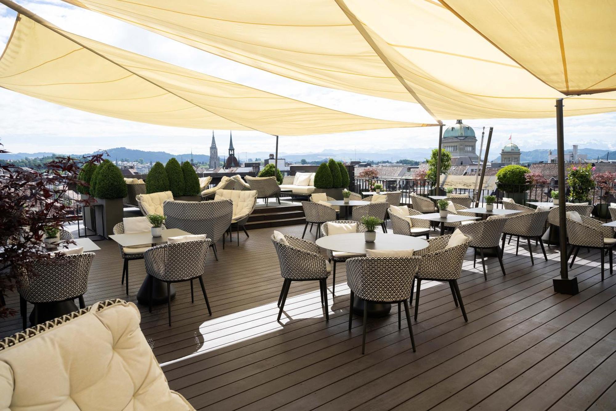 Hotel Schweizerhof Bern & Spa Exterior foto The Sky Bar