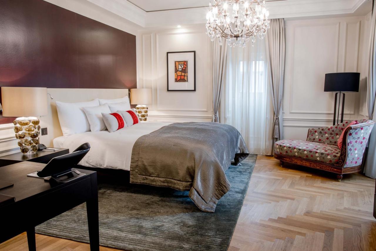 Hotel Schweizerhof Bern & Spa Exterior foto A room at the Mandarin Oriental, Munich