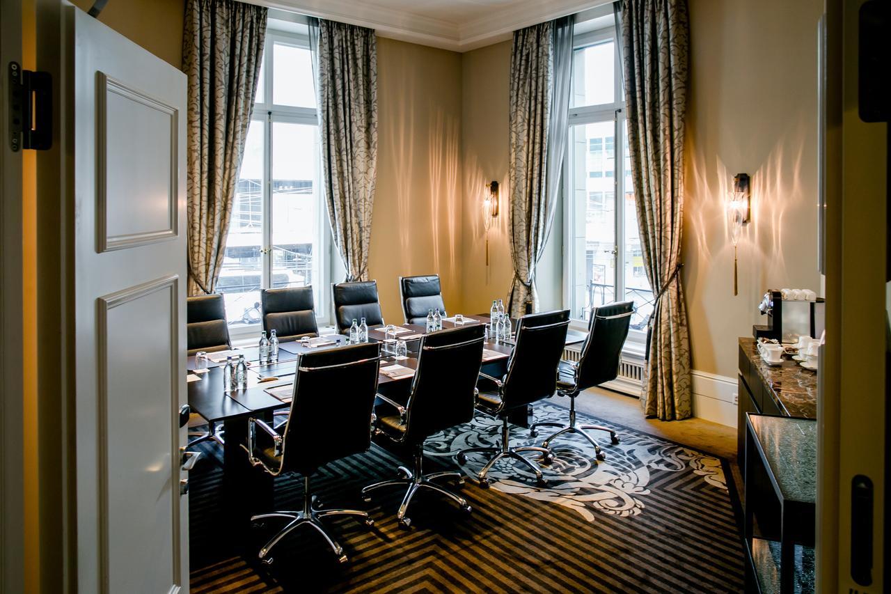 Hotel Schweizerhof Bern & Spa Exterior foto The boardroom at the hotel